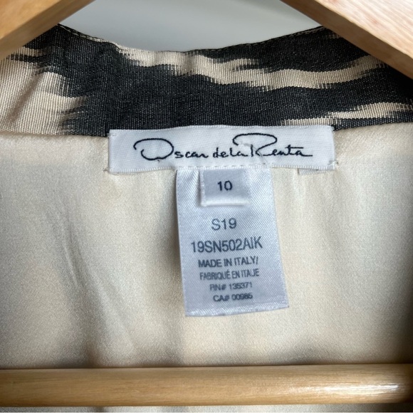 Oscar De La Renta SS19 Runway Ikat Print Caftan Silk Blend Blazer Size 10 - Picture 10 of 16
